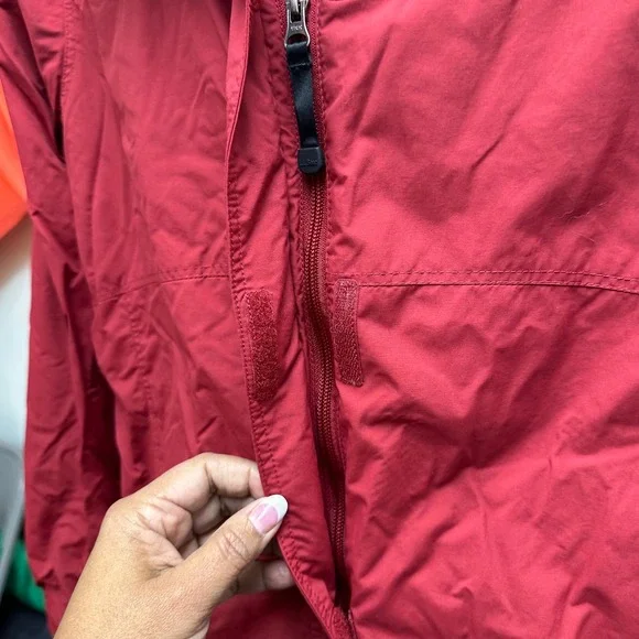 LL Bean Red Fleece Lined Jacket with Mountain Logo Size XL Hiking Winter Warm - Picture 8 of 16